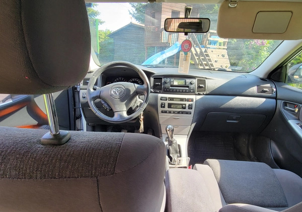 Toyota Corolla cena 8200 przebieg: 184445, rok produkcji 2003 z Białystok małe 106